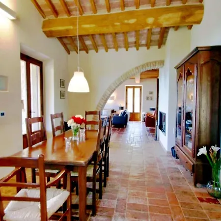 Corleone Oberhalb Des Trasimenischen Sees Lisciano Niccone